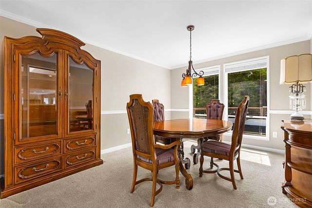 31015 W Lake Morton Drive SE, Kent, WA 98042