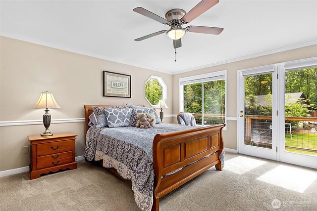 31015 W Lake Morton Drive SE, Kent, WA 98042
