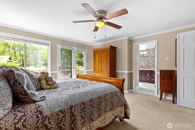 31015 W Lake Morton Drive SE, Kent, WA 98042