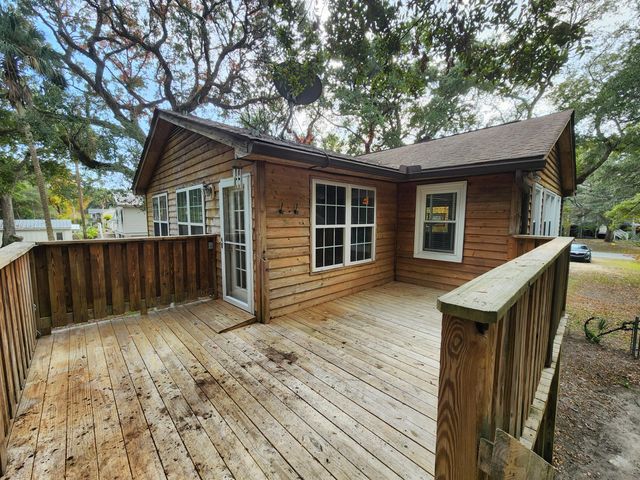 28 32nd Avenue, Isle Of Palms, SC 29451
