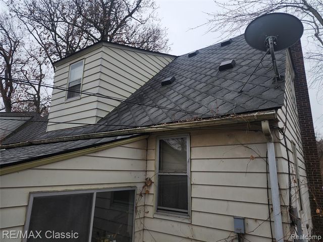 643 E Kennett Road, Pontiac, MI 48340