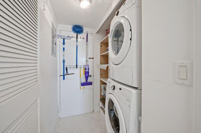 4300 N Ocean Boulevard 16G, Fort Lauderdale, FL 33308