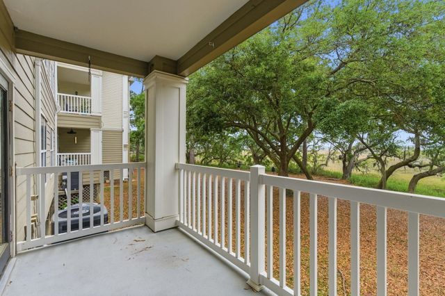 700 Daniel Ellis Drive Apt 8106, Charleston, SC 29412