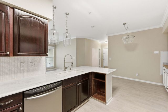 700 Daniel Ellis Drive Apt 8106, Charleston, SC 29412
