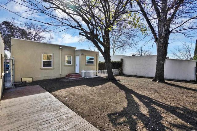 445 445 W Lowell Ave, Tracy, CA 95376