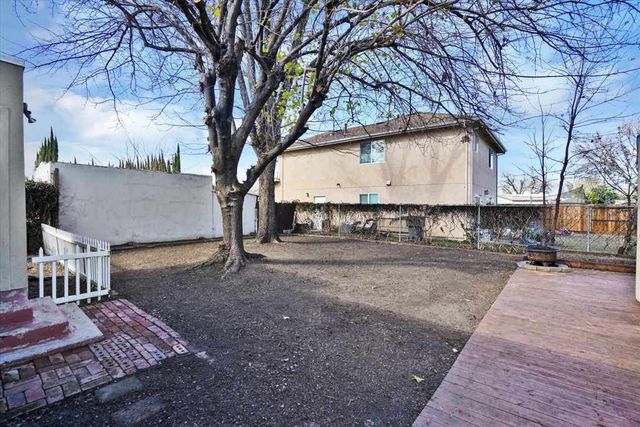 445 445 W Lowell Ave, Tracy, CA 95376