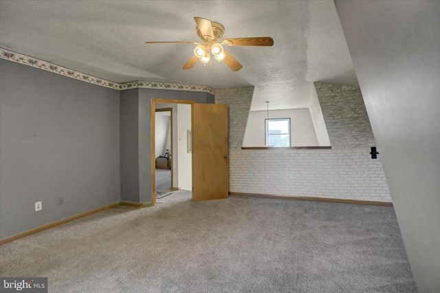 4521 FORT MCCORD RD, Chambersburg, PA 17202