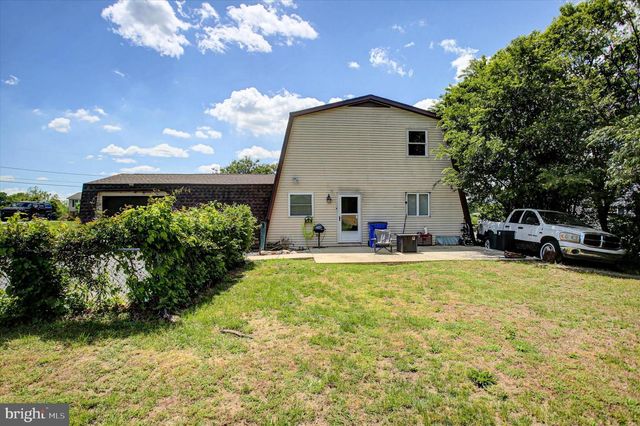 4521 FORT MCCORD RD, Chambersburg, PA 17202