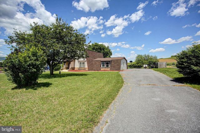 4521 FORT MCCORD RD, Chambersburg, PA 17202