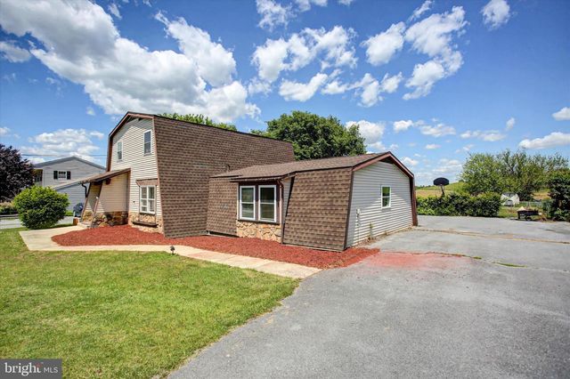 4521 FORT MCCORD RD, Chambersburg, PA 17202