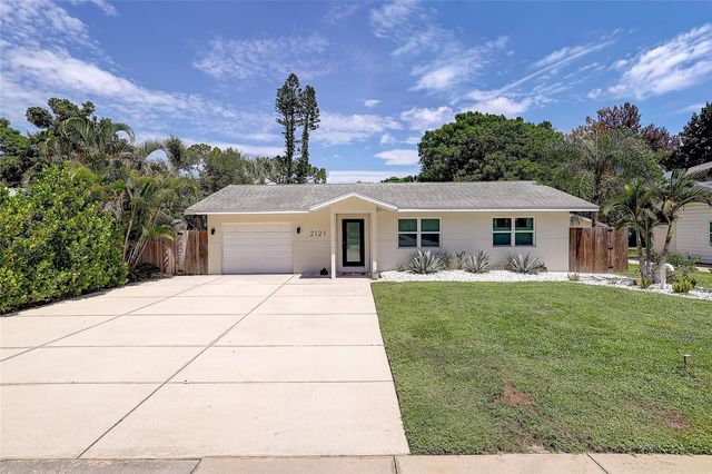 2121 PALM TERRACE, Sarasota, FL 34231