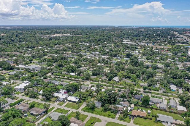 2121 PALM TERRACE, Sarasota, FL 34231