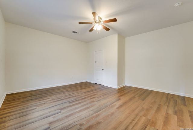 8827 Wilma Jean Dr, San Antonio, TX 78224