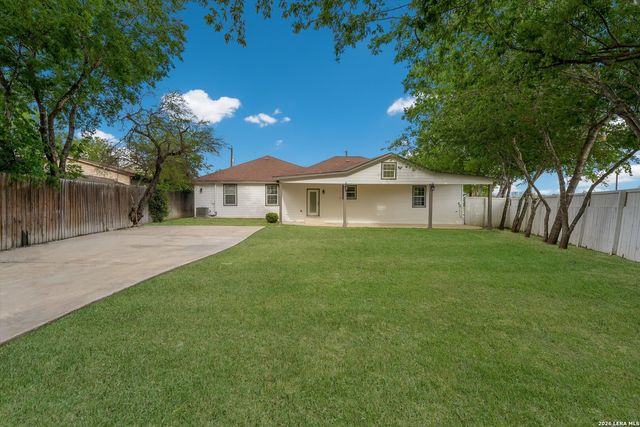 8827 Wilma Jean Dr, San Antonio, TX 78224