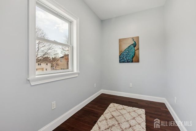 239 Suttons Lane, Edison, NJ 08817