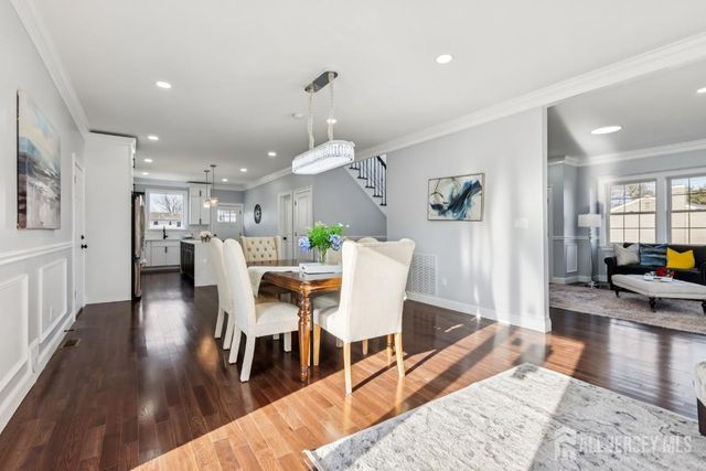 239 Suttons Lane, Edison, NJ 08817