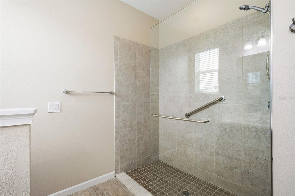 Image 16 of property listing at 3664 TIN CUP BOULEVARD, Sarasota, FL 34232