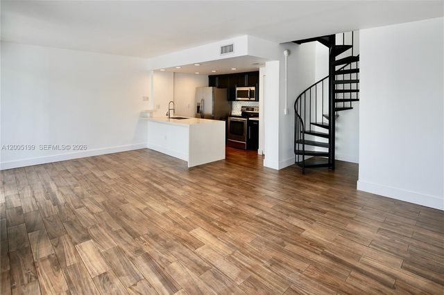 3186 Bird Ave 13, Miami, FL 33133