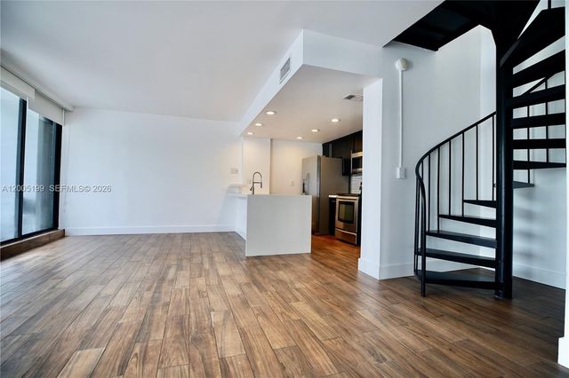 3186 Bird Ave 13, Miami, FL 33133