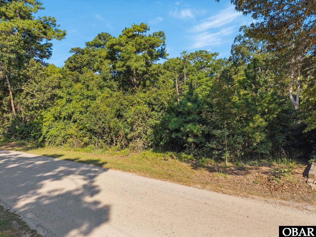 Image 13 of property listing at 0 Colonial Beach Road Lot 27 29, Jarvisburg, NC 27947