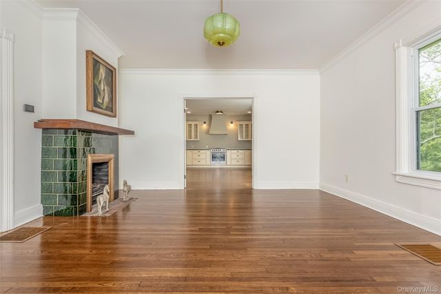 405 Vista Maria Road, Cragsmoor, NY 12420