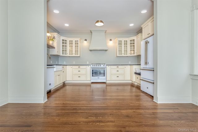 405 Vista Maria Road, Cragsmoor, NY 12420