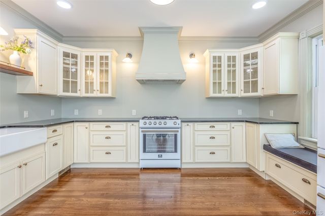 405 Vista Maria Road, Cragsmoor, NY 12420