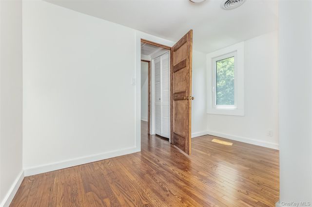 405 Vista Maria Road, Cragsmoor, NY 12420