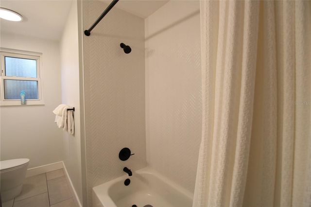 3745 SW 6TH PLACE, Gainesville, FL 32607