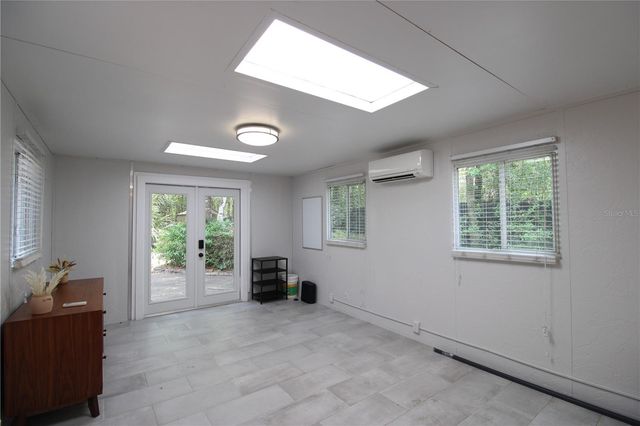 3745 SW 6TH PLACE, Gainesville, FL 32607