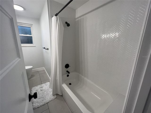 3745 SW 6TH PLACE, Gainesville, FL 32607