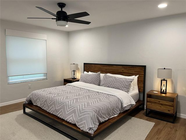 3745 SW 6TH PLACE, Gainesville, FL 32607