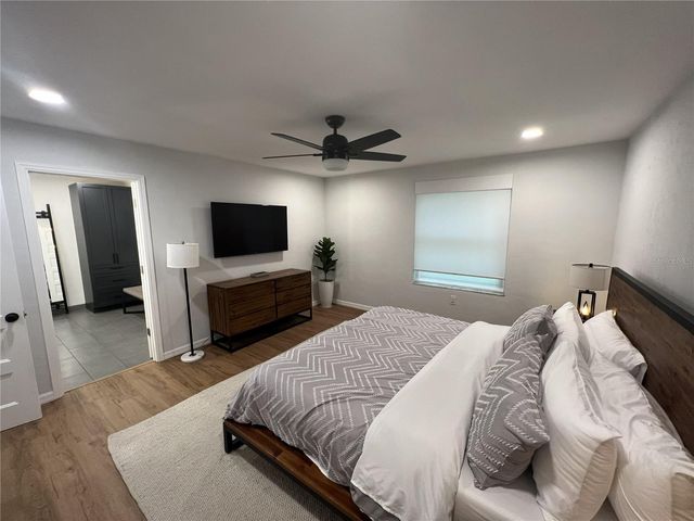 3745 SW 6TH PLACE, Gainesville, FL 32607