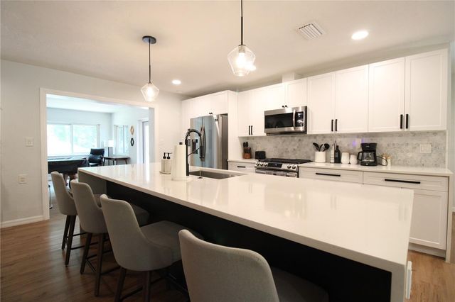 3745 SW 6TH PLACE, Gainesville, FL 32607