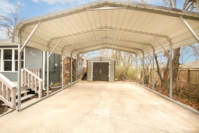 910 Markham Street, Ward, AR 72176