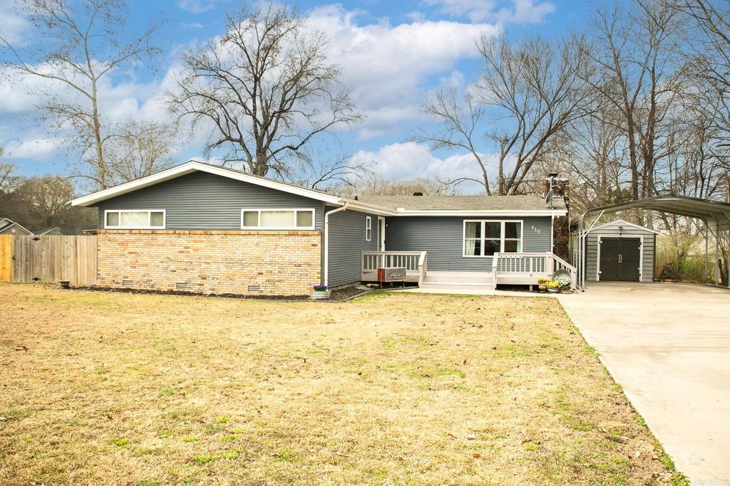 910 Markham Street, Ward, AR 72176