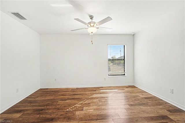 1206 NE 13th PL, Cape Coral, FL 33909