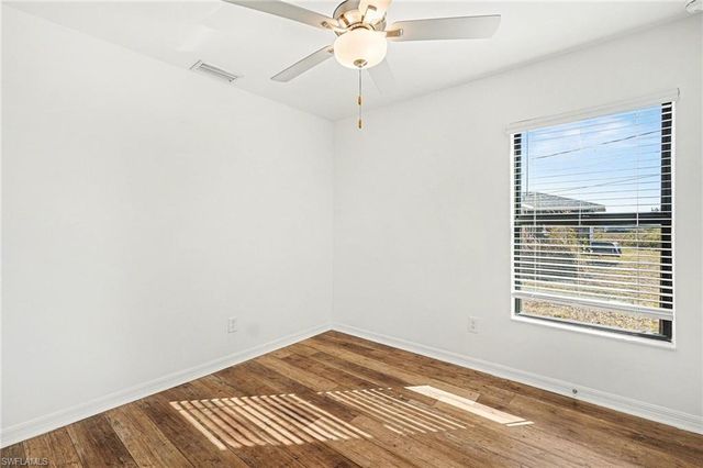 1206 NE 13th PL, Cape Coral, FL 33909