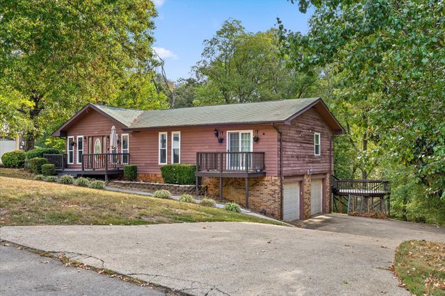 6221 Celtic Drive, Chattanooga, TN 37416