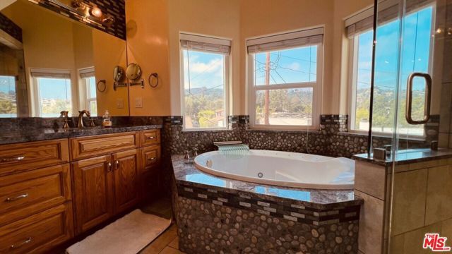 4324 Saltillo Street, Woodland Hills (los Angeles), CA 91364