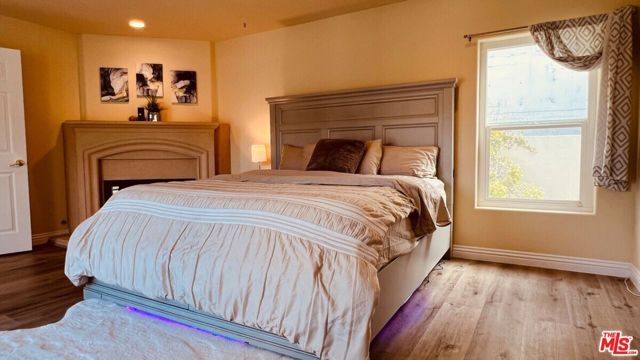 4324 Saltillo Street, Woodland Hills (los Angeles), CA 91364