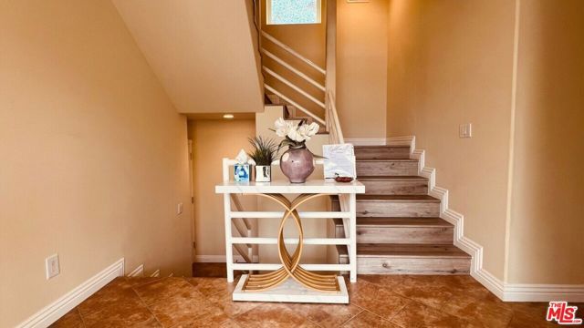 4324 Saltillo Street, Woodland Hills (los Angeles), CA 91364