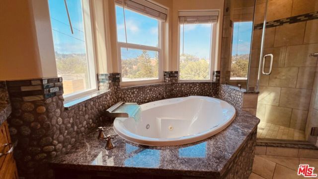 4324 Saltillo Street, Woodland Hills (los Angeles), CA 91364