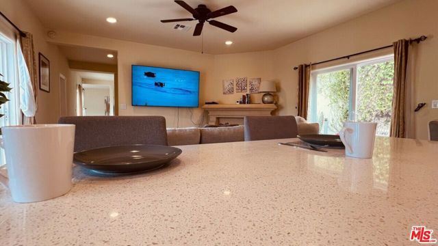 4324 Saltillo Street, Woodland Hills (los Angeles), CA 91364
