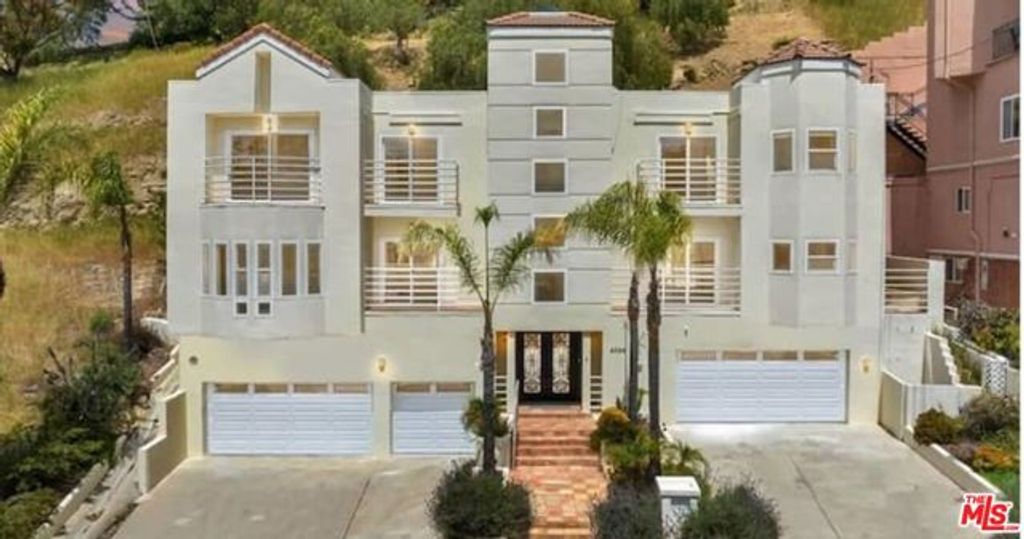 4324 Saltillo Street, Woodland Hills (los Angeles), CA 91364