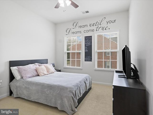 908 EVERS AVE, Capitol Heights, MD 20743