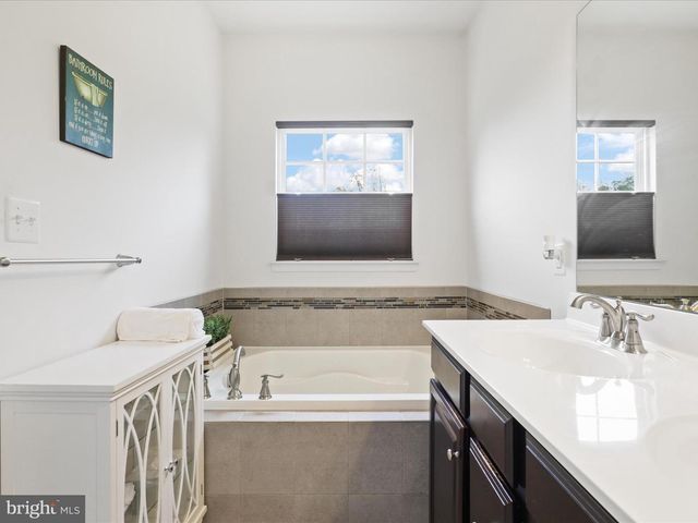 908 EVERS AVE, Capitol Heights, MD 20743