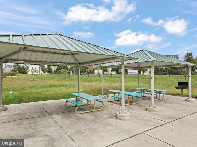 908 EVERS AVE, Capitol Heights, MD 20743