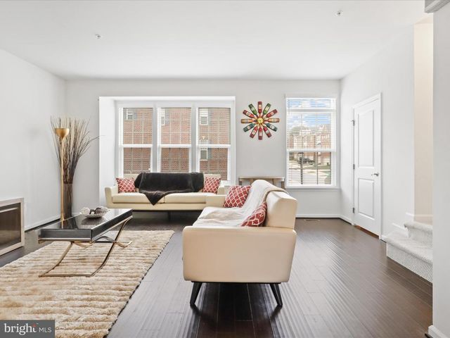 908 EVERS AVE, Capitol Heights, MD 20743