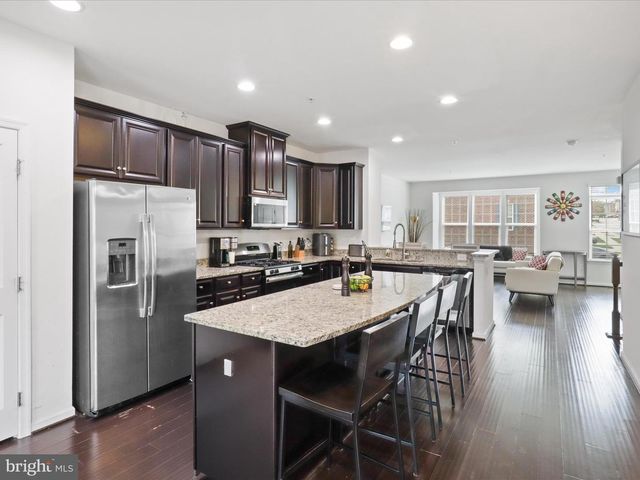 908 EVERS AVE, Capitol Heights, MD 20743